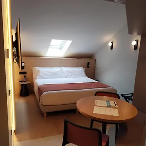 Appart hôtel Atenea Calabria, Barcelone